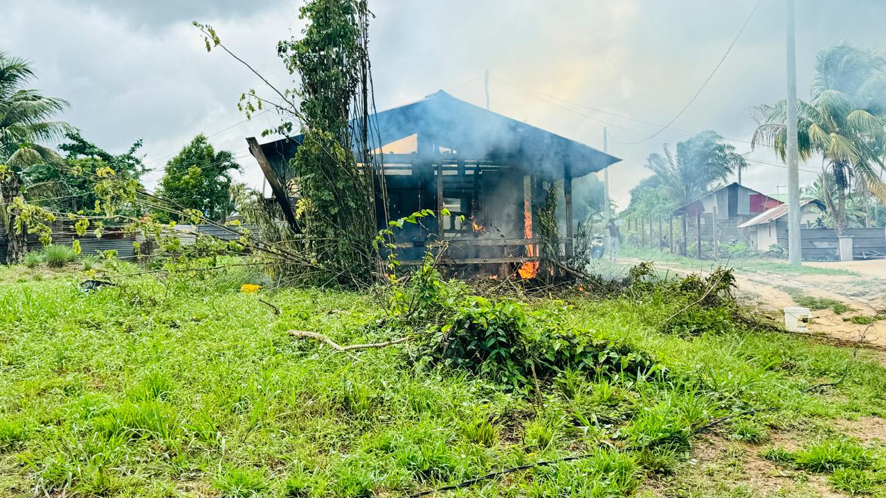 Dimanche 1er décembre 2024 vers 9H30 un incendie s’est déclaré à Grand-Santi